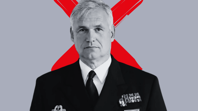 Dimite el jefe de la Armada de Alemania por unas declaraciones en favor de Rusia