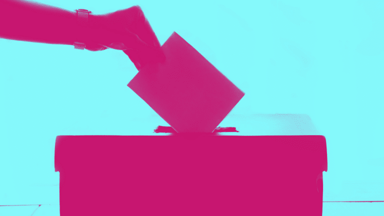 Prohíben a mujeres mexicanas votar en una localidad de México