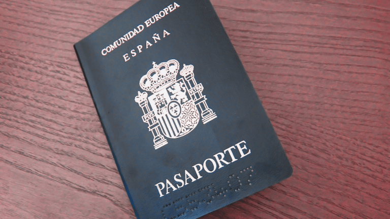 29 detenidos por introducir de forma irregular en España ciudadanos bolivianos a través del método «look alike»