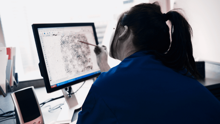 El ayer, el hoy y el mañana de las mujeres criminólogas