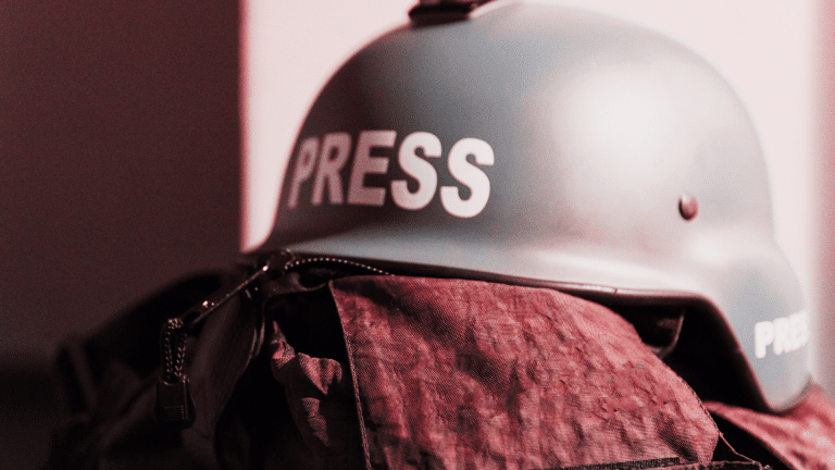 La historia del colaborador de Radio France que fue secuestrado y torturado por soldados rusos