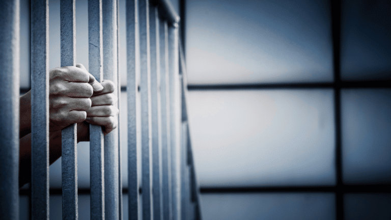 El Salvador prorroga por cuarta vez el estado de excepción para combatir a las pandillas