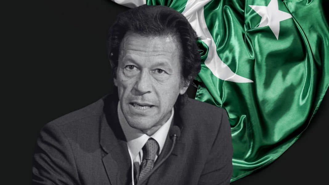 pakistan-acusa-al-exprimer-ministro-imran-khan-de-terrorismo