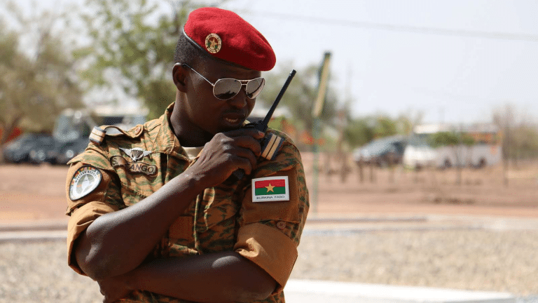 35 muertos y 37 heridos en una explosión por bomba en Burkina Faso