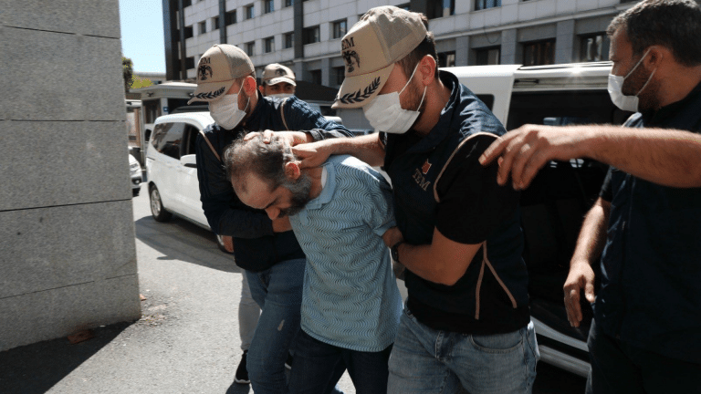Uno de los principales líderes del ISIS detenido en Turquía