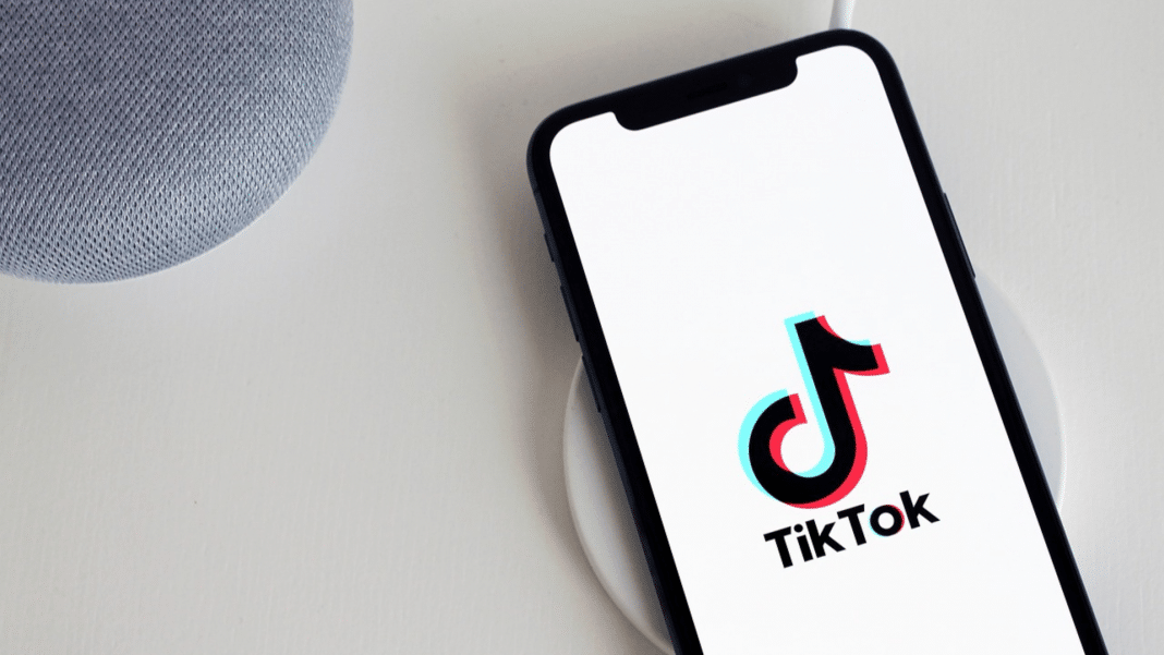 la-ue-amenaza-con-prohibir-tiktok-lite-por-posible-riesgo-de-adiccion