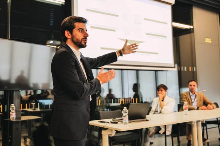 LISA Institute desvela las claves y salidas profesionales en Inteligencia, OSINT y Ciberinteligencia en Osintomático Conference 2024