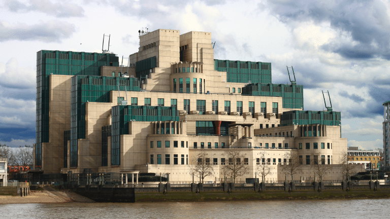 China desarticula una presunta red de espionaje del MI6 británico