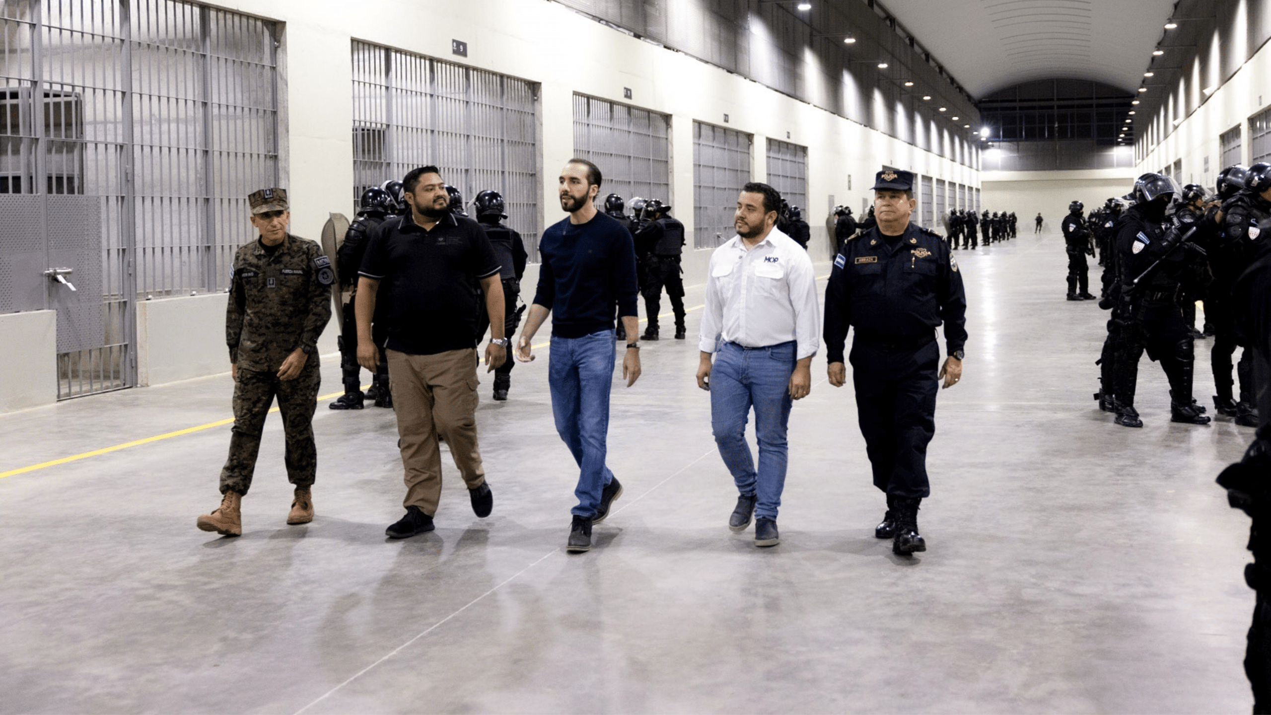 Nayib Bukele CECOT