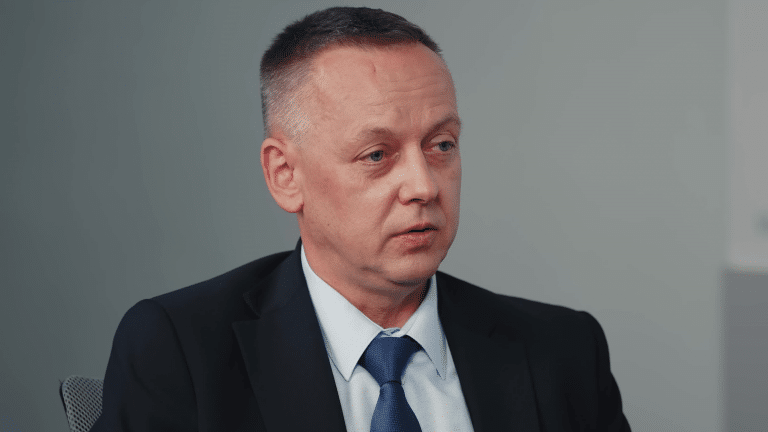 Polonia emite una orden de arresto europea para detener al juez acusado de espionaje