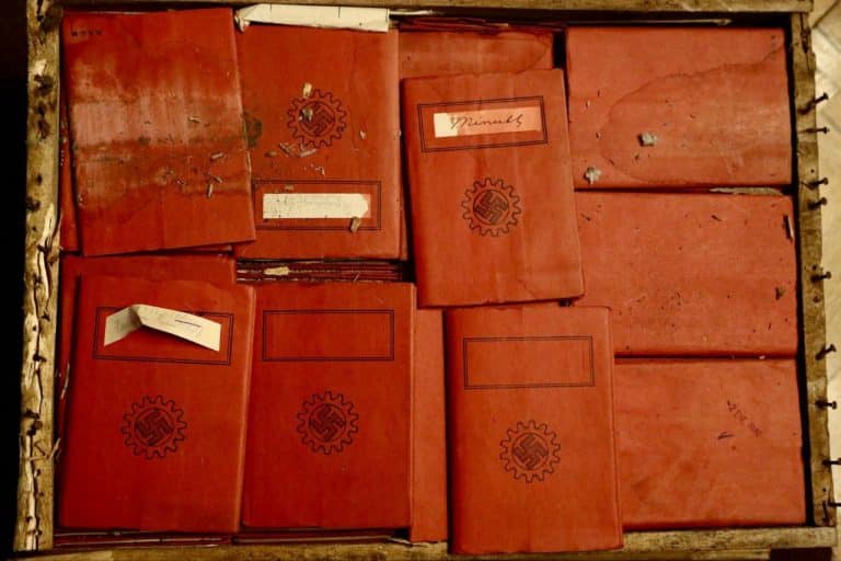 Hallan cajas con material nazi en la Corte Suprema de Argentina