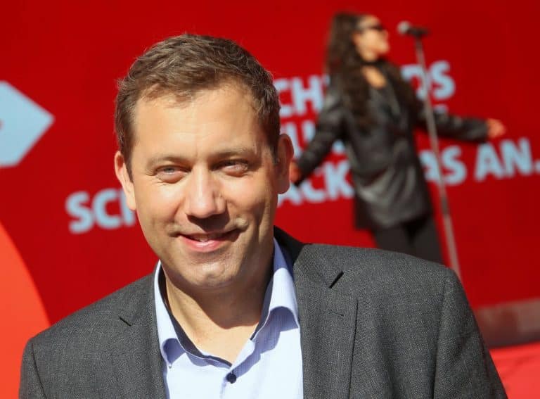 El SPD alemán pide ilegalizar a AfD y la vuelta del servicio militar obligatorio