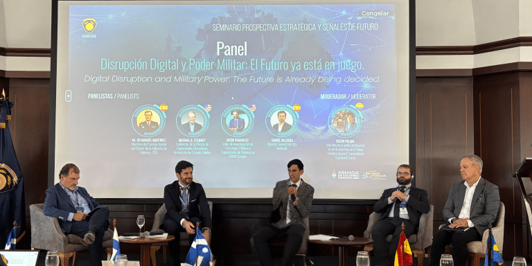 Daniel Villegas participa en el Panel de Disrupción Digital Militar en el Seminario de Prospectiva Estratégica de la Armada de Colombia