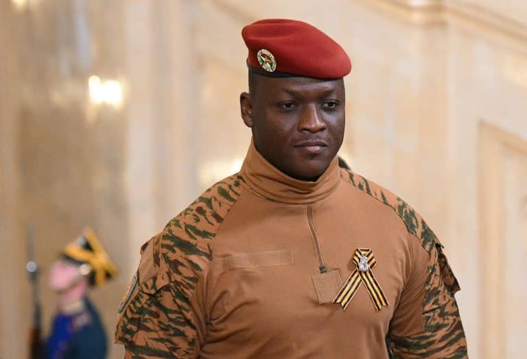 Nueva ley en Burkina Faso penaliza la homosexualidad con prisión