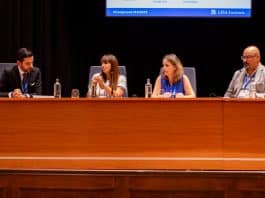 Mesa 5. De izquierda a derecha: Daniel Villegas, Zaida Medina, Iciar Iriondo y Salvador Gamero.