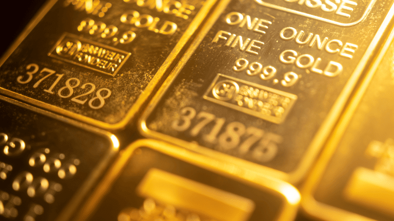 Francia se desprende de 129 toneladas de oro en Nueva York y lo traslada a París
