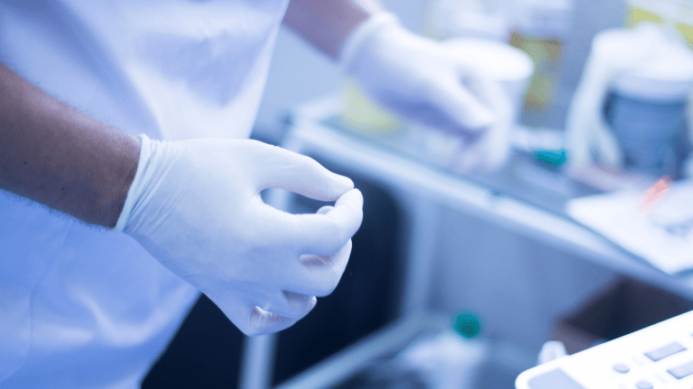 Estados Unidos sigue de cerca el supuesto caso de peste pulmonar en Rusia